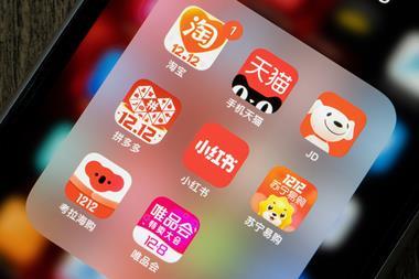 Chinese shopping apps on phone screen